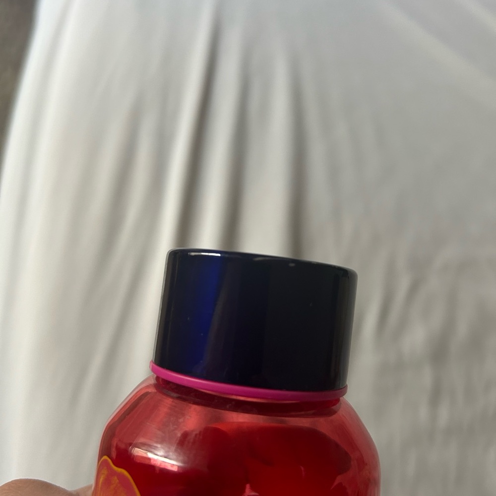 Spring Starbucks bottle 🌺 - Picture 7 of 9